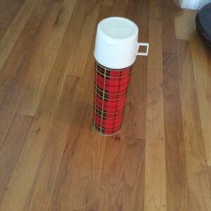 King Seely Vintage Thermos Plaid made in  U.S.A.